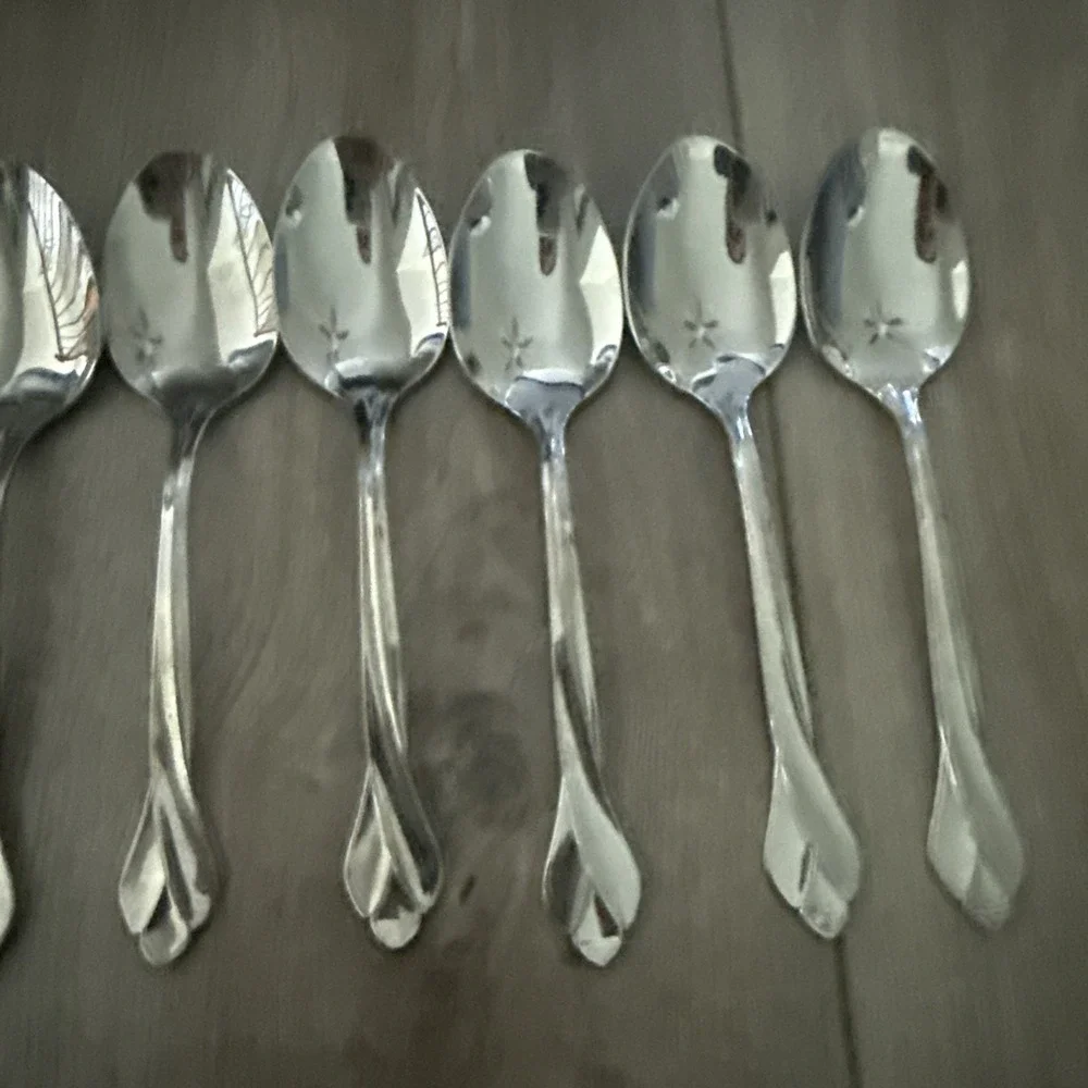 8 Place Oval Soup Spoons Oneida SATIN TRIBECA USA Stainless 6 3/4